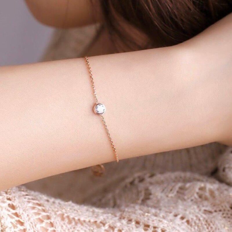 bracciale in acciaio con punto luce